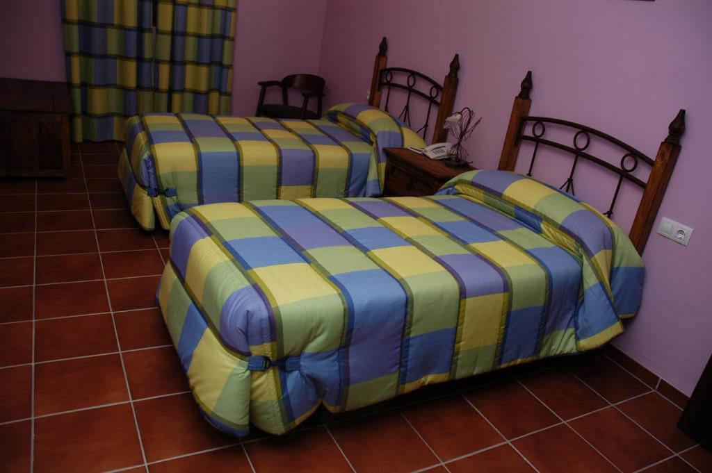 Hotel Rural Los Chaparros Freila Quarto foto